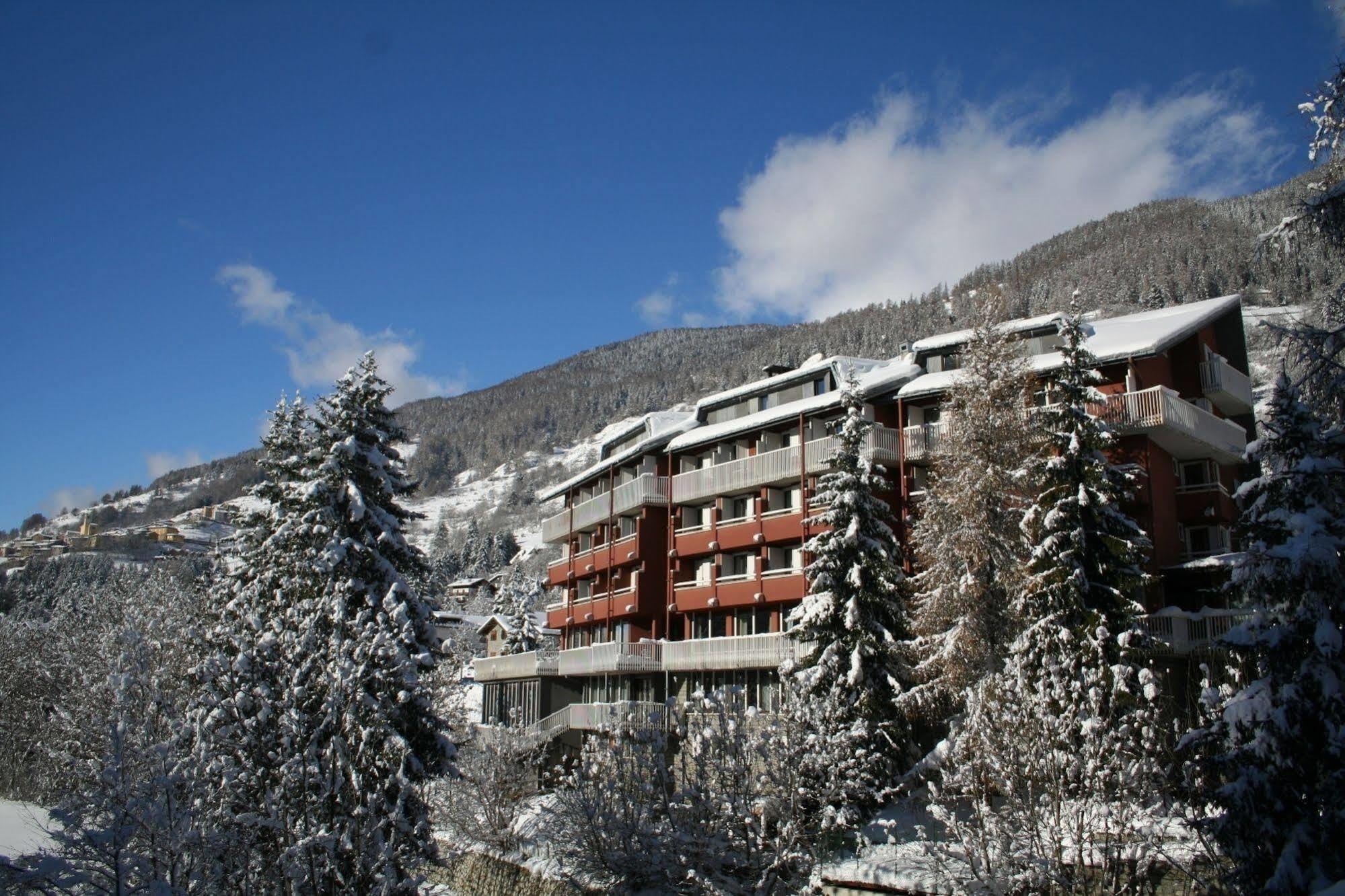 Hotel Mirella Ponte Di Legno Exterior foto